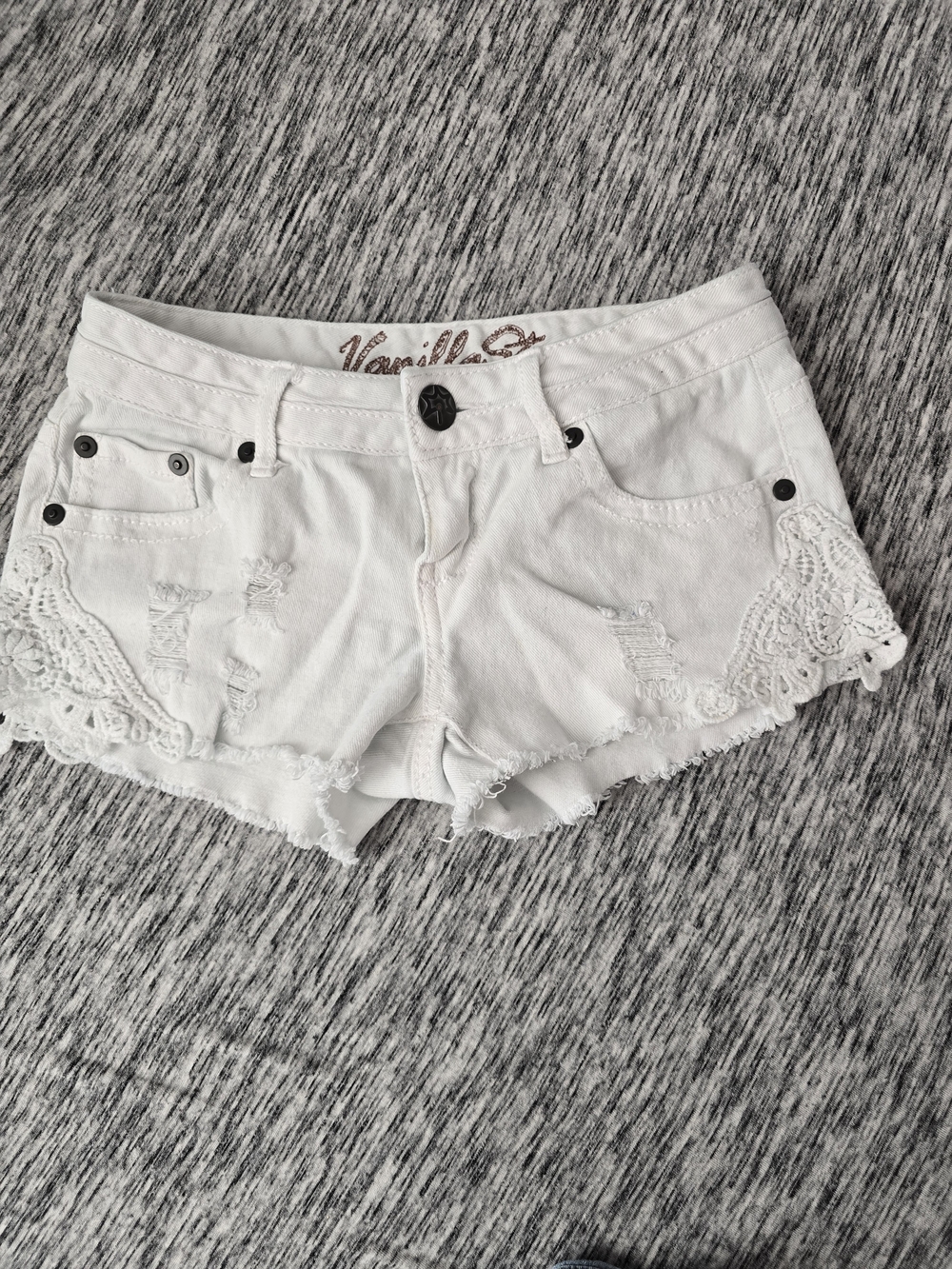 Vanilla Star White Lace-Trim Denim Short Shorts